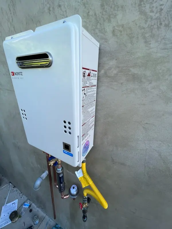 Tankless water heater installation for Little Chicago homes